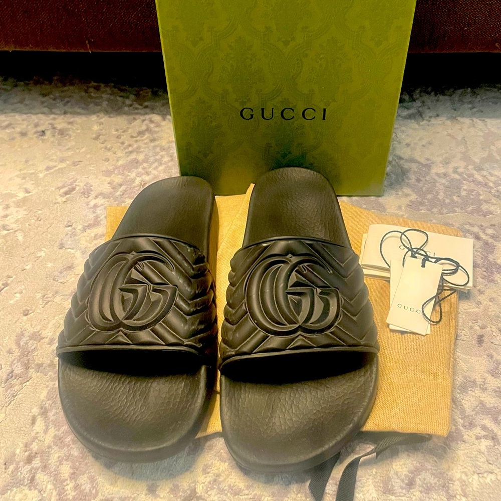 Gucci Pursuit Matelasse Slides Size 10 US 100% AUTHENTIC
